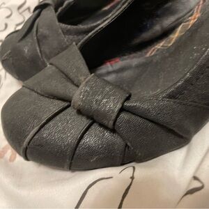 Heels good condition